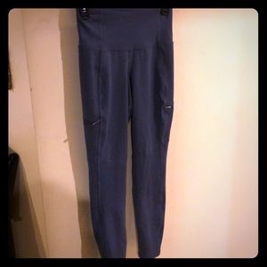 Gray Old Navy Active Go-Dry high waisted Leggings